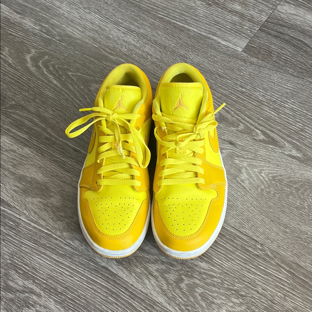 Jordan Women's Sneakers Yellow